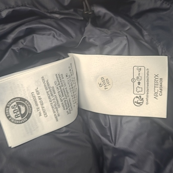 Arc'teryx Thorium Jacket Men's - Black Sapphire, Large - Season 2024 - Picture 8 of 11